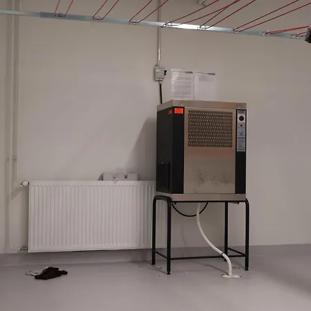 Dwellings With Sauna, Parking Kapszulahotel