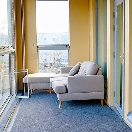 Modern 2-bedroom With Sauna, Forest View & Parking Эспоо